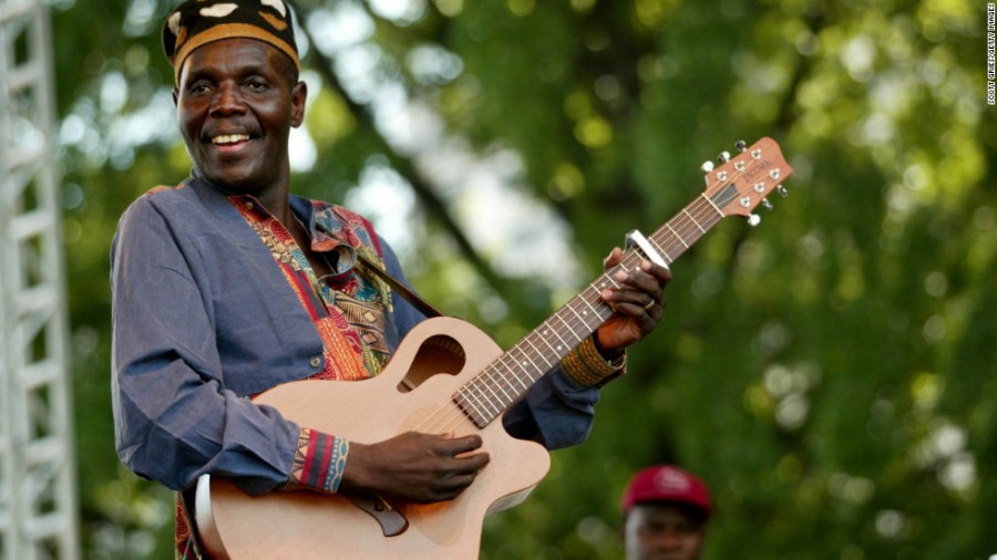 Oliver Mtukudzi