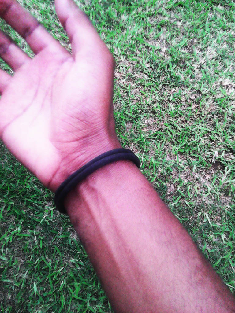 wearing elastic hair band as wristband
