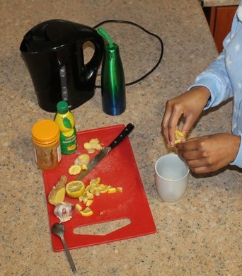 preparing a home tonic for covid