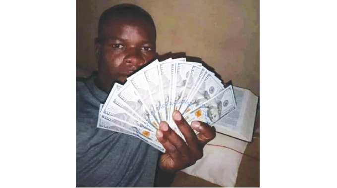 Armed Robber Arrested After flaunting Cash on Social Media Credit