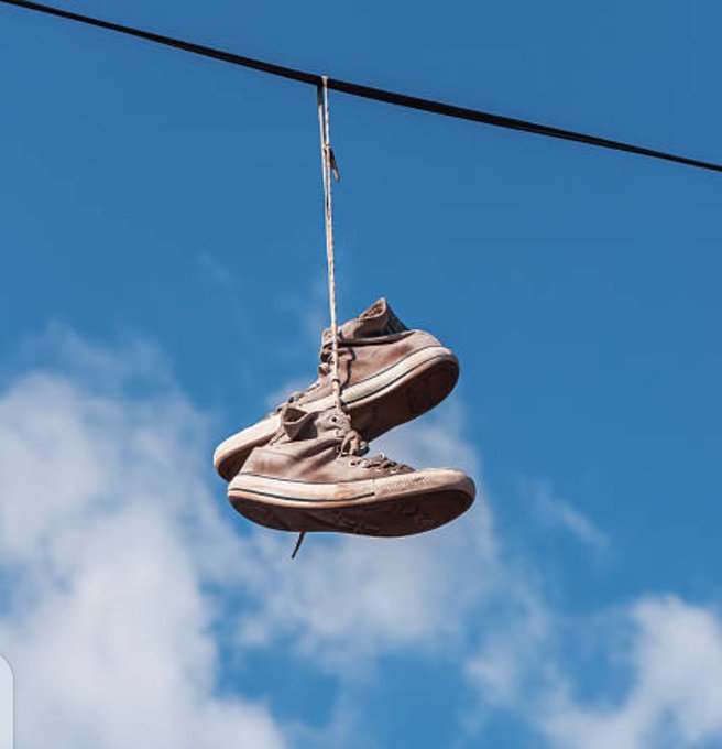 shoes on powerlines
