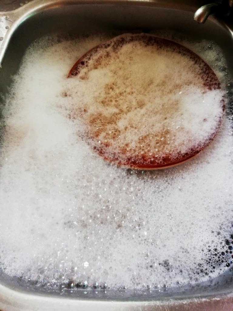 aqua-thermal treatment of ceramics, aluminium and steel under a constrained environment.