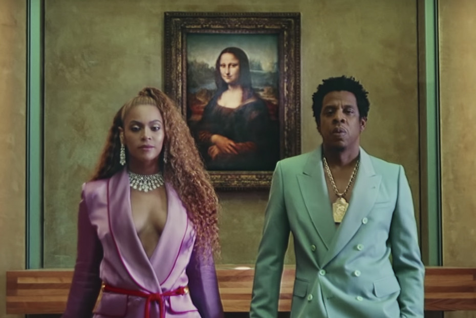 Beyonce  and Jay-Z Ape shit with the Mona Lisa