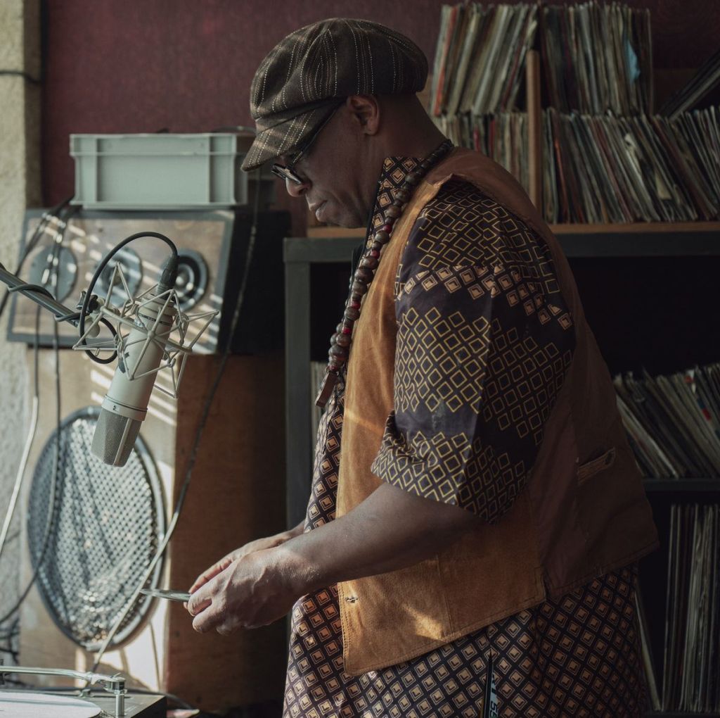 Ian Wright as Lord Kitchener in The Kitchen