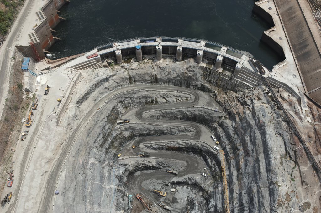 Kariba Dam Plunge Pool Reshaping
