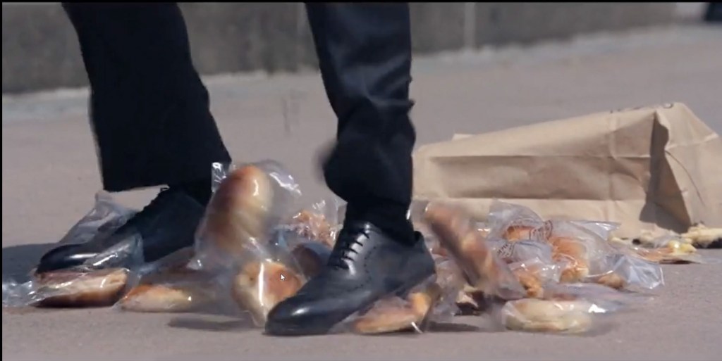 Ppang-gwa boggwon bread or lottery Squid Game Season 2 stomping on bread incident