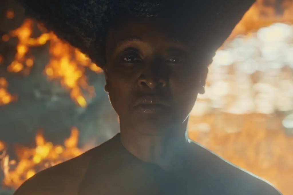 Khabonina Qubeka as Queen Ntombazi